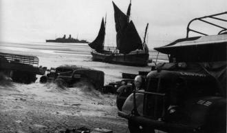 4. Juni 1940, am Strand von Dünkirchen